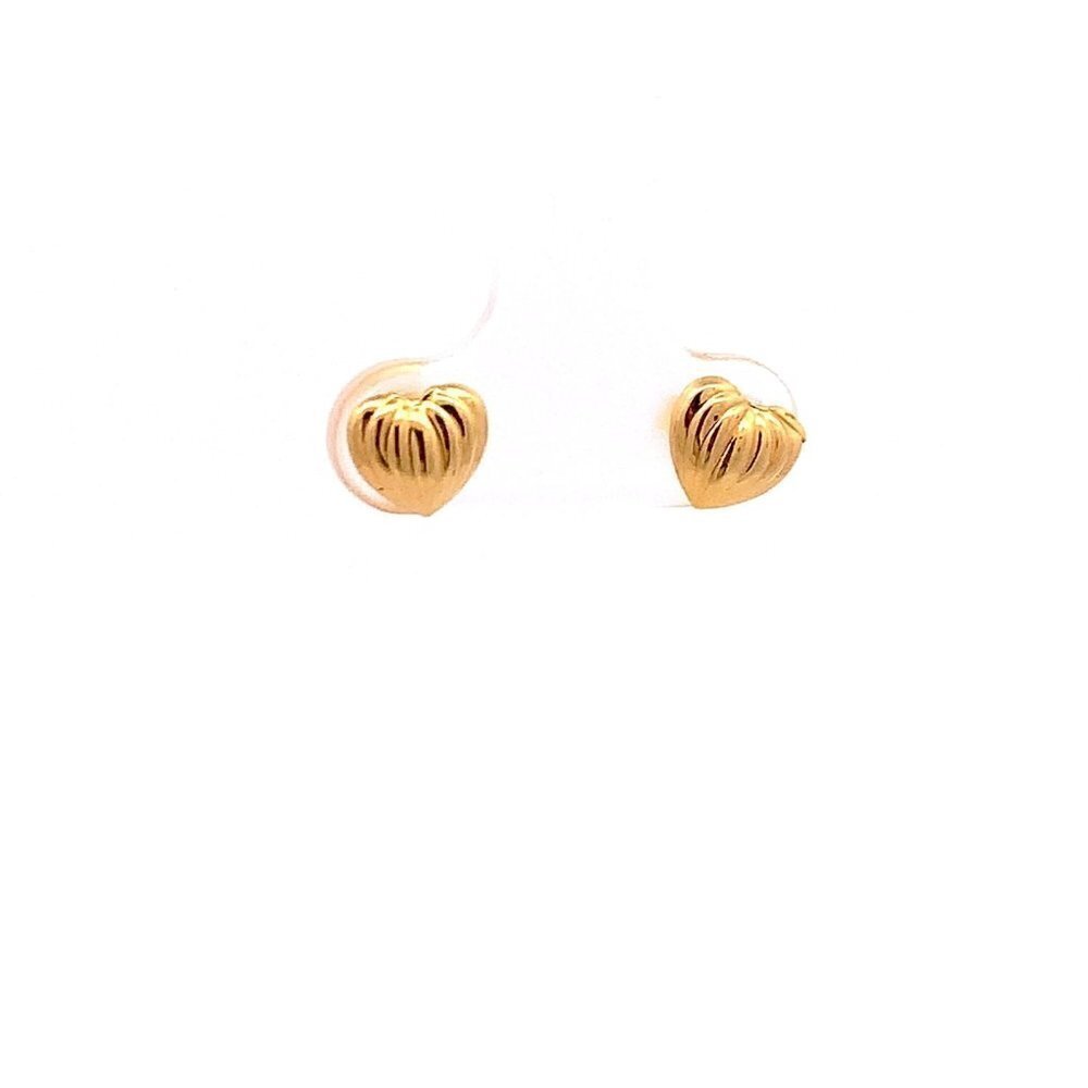 18K Gold Earrings Heart Stud Tiny 0.93 grams